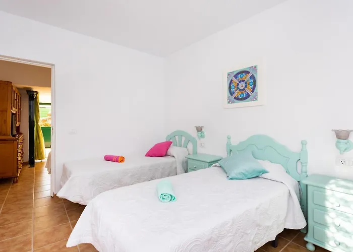 Mountain, Seaviews, And Pool Relax By Sunkeyrents * Fasnia