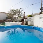 Holiday home Mountain, Seaviews, And Pool Relax By Sunkeyrents *