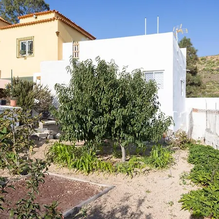 Mountain, Seaviews, And Pool Relax By Sunkeyrents * Fasnia