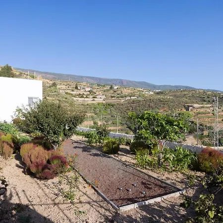 Holiday home Mountain, Seaviews, And Pool Relax By Sunkeyrents *