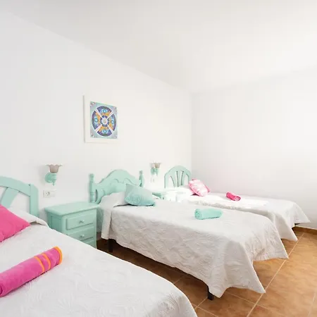 Holiday home Mountain, Seaviews, And Pool Relax By Sunkeyrents *