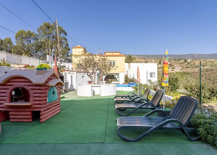 Mountain, Seaviews, And Pool Relax By Sunkeyrents * Фасния