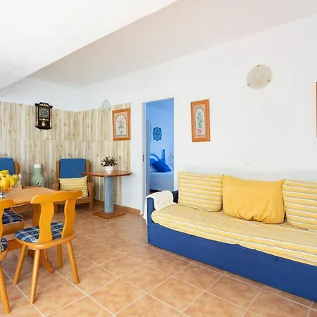 Mountain, Seaviews, And Pool Relax By Sunkeyrents Fasnia