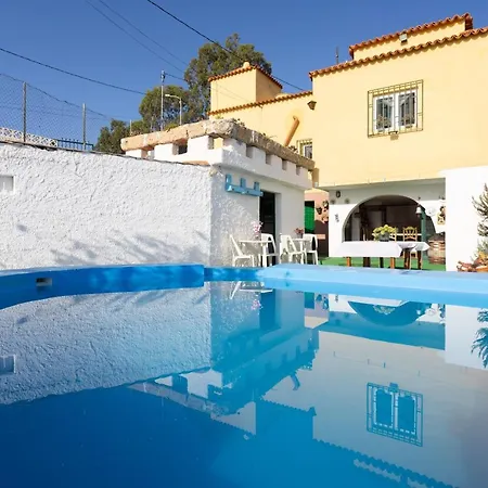 Mountain, Seaviews, And Pool Relax By Sunkeyrents