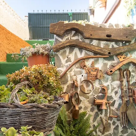 Mountain, Seaviews, And Pool Relax By Sunkeyrents