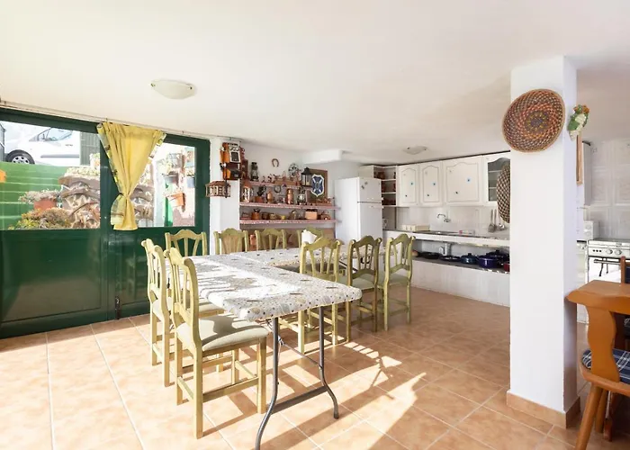 Mountain, Seaviews, And Pool Relax By Sunkeyrents Holiday home Fasnia